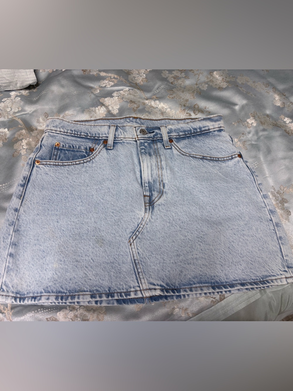 Levi’s Light Wash Denim Mini Skirt - Blue